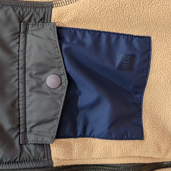 Jacket - Picture 2 of 4